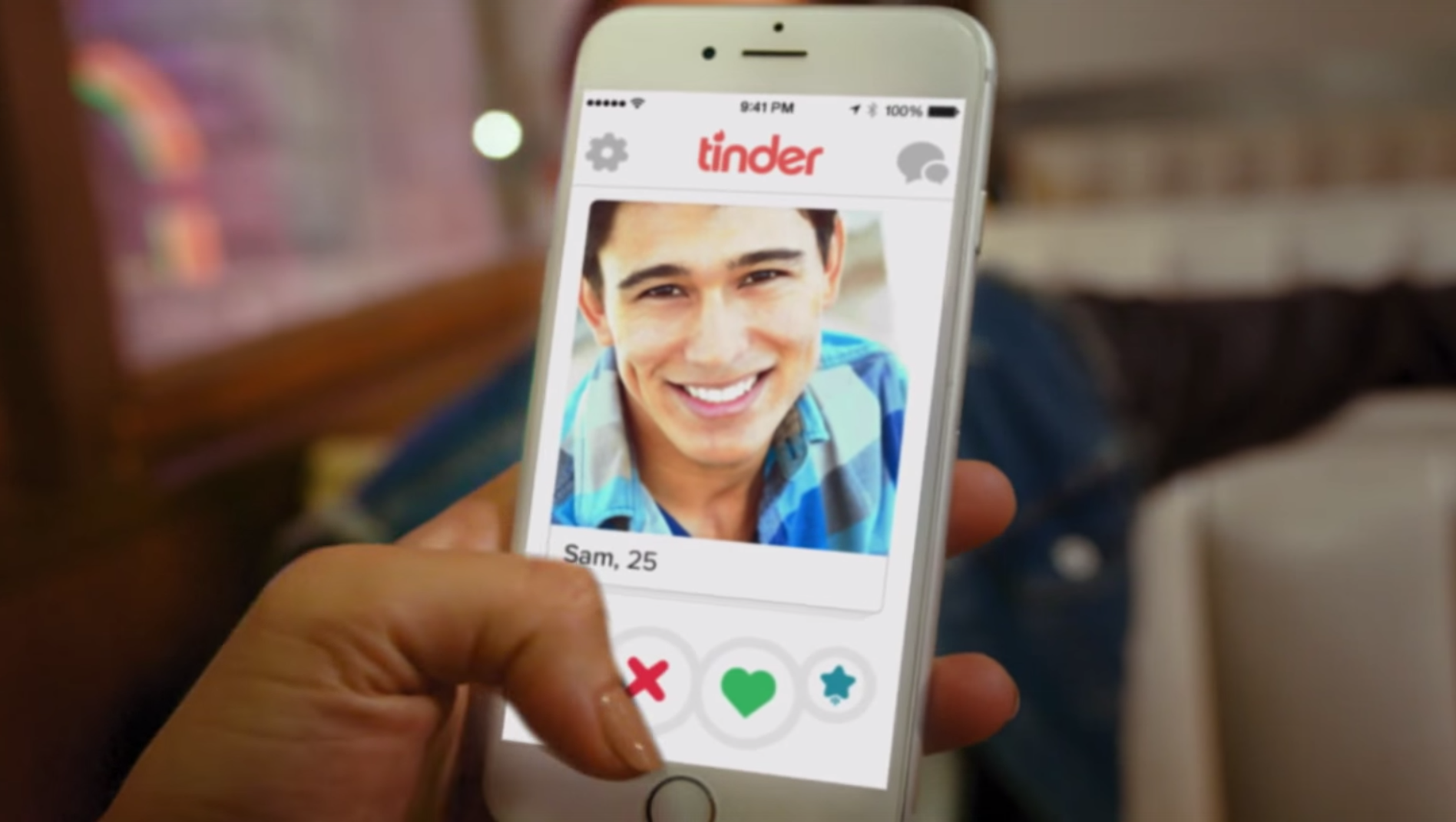 Tinder Forecasts Twofold Increase In Paid Subscribers In 2016